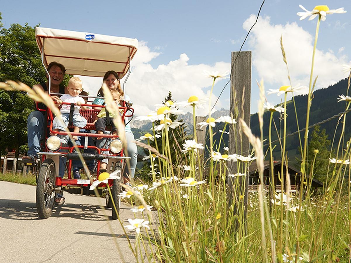 Reka-Feriendorf Lenk Hotel Luaran gambar